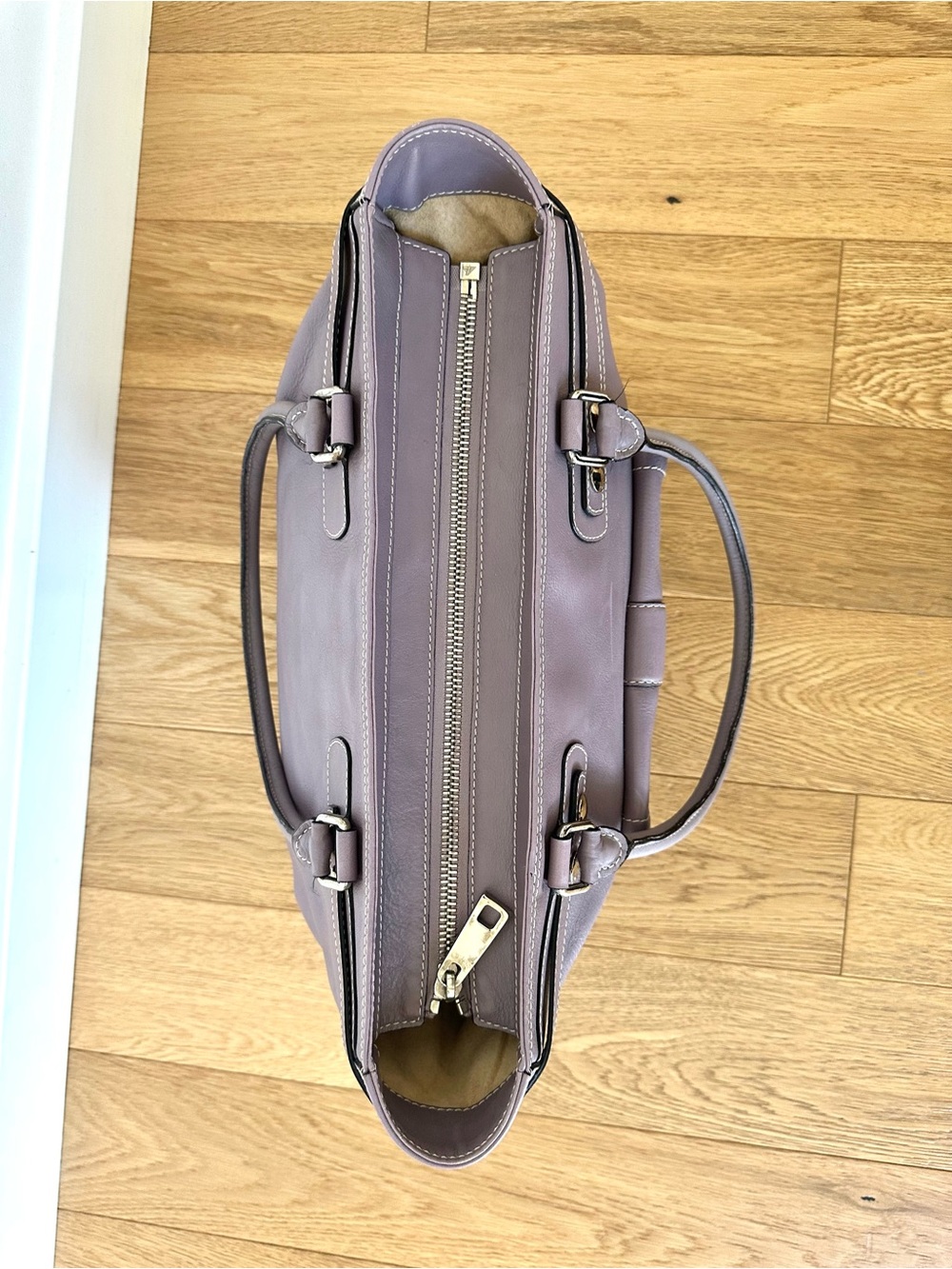 Marc Jacobs Lavender Leather Top-Handle Tote with Front Pocket - Picture 4 of 7